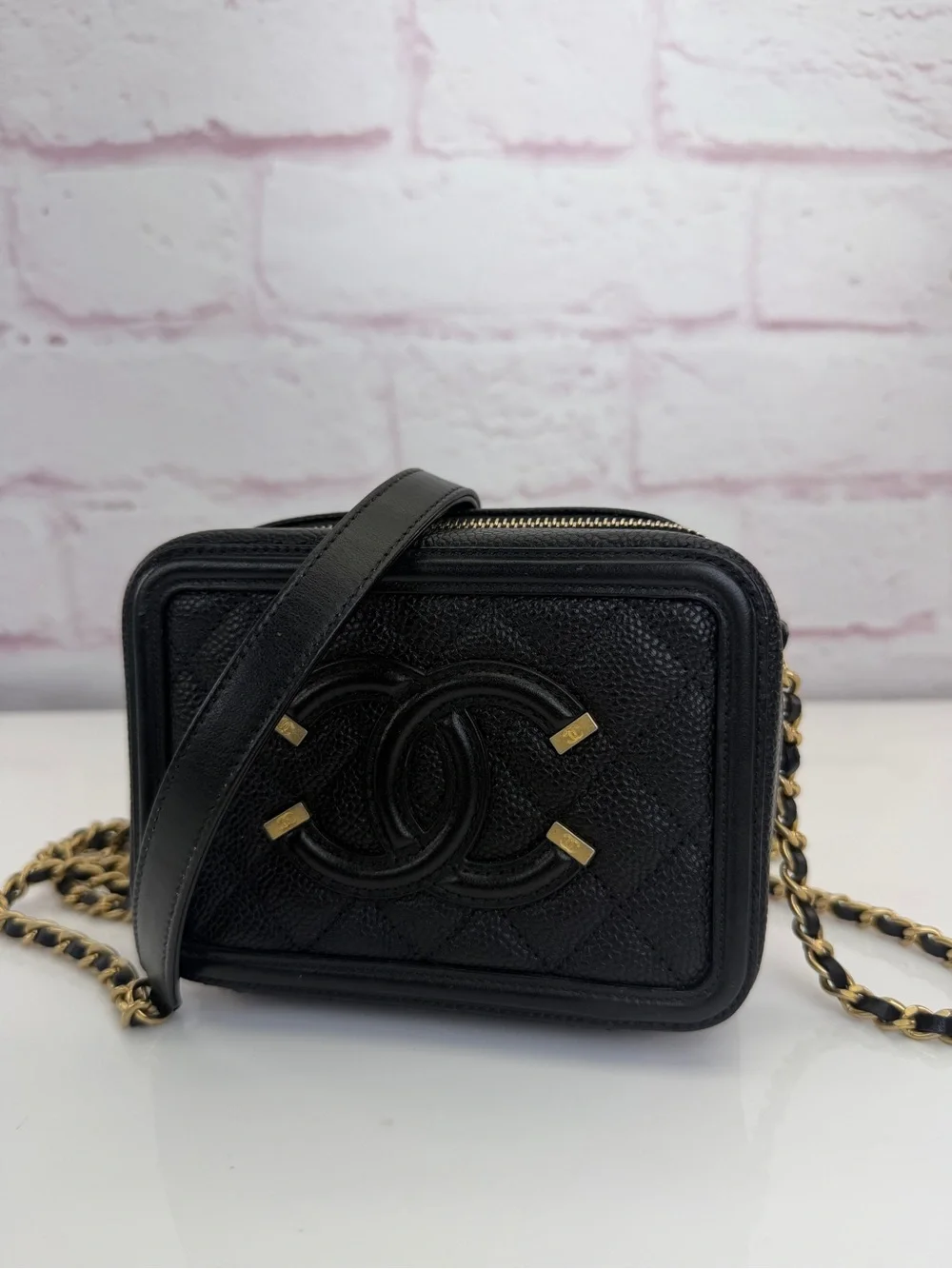 CHANEL Caviar Quilted CC Filigree Vanity Clutch With Chain Black